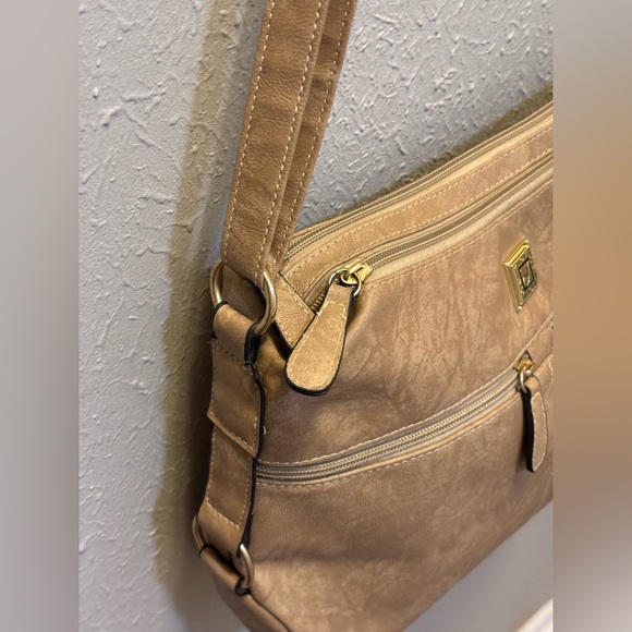 Stone Mountain Irene Leather Hobo Shoulder Bag Purse Crossbody Large - Picture 3 of 12